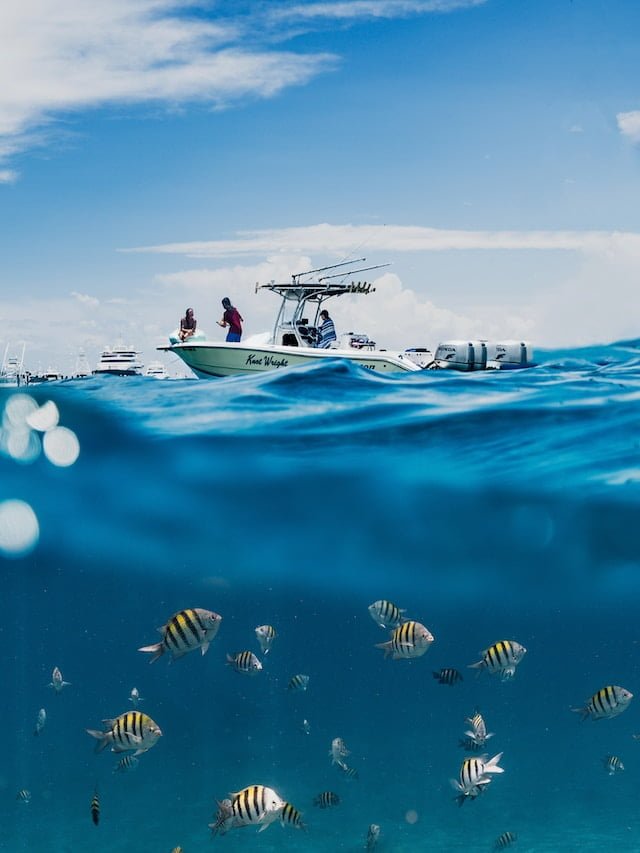 WATER SPORTS ACTIVITES IN ANDAMAN